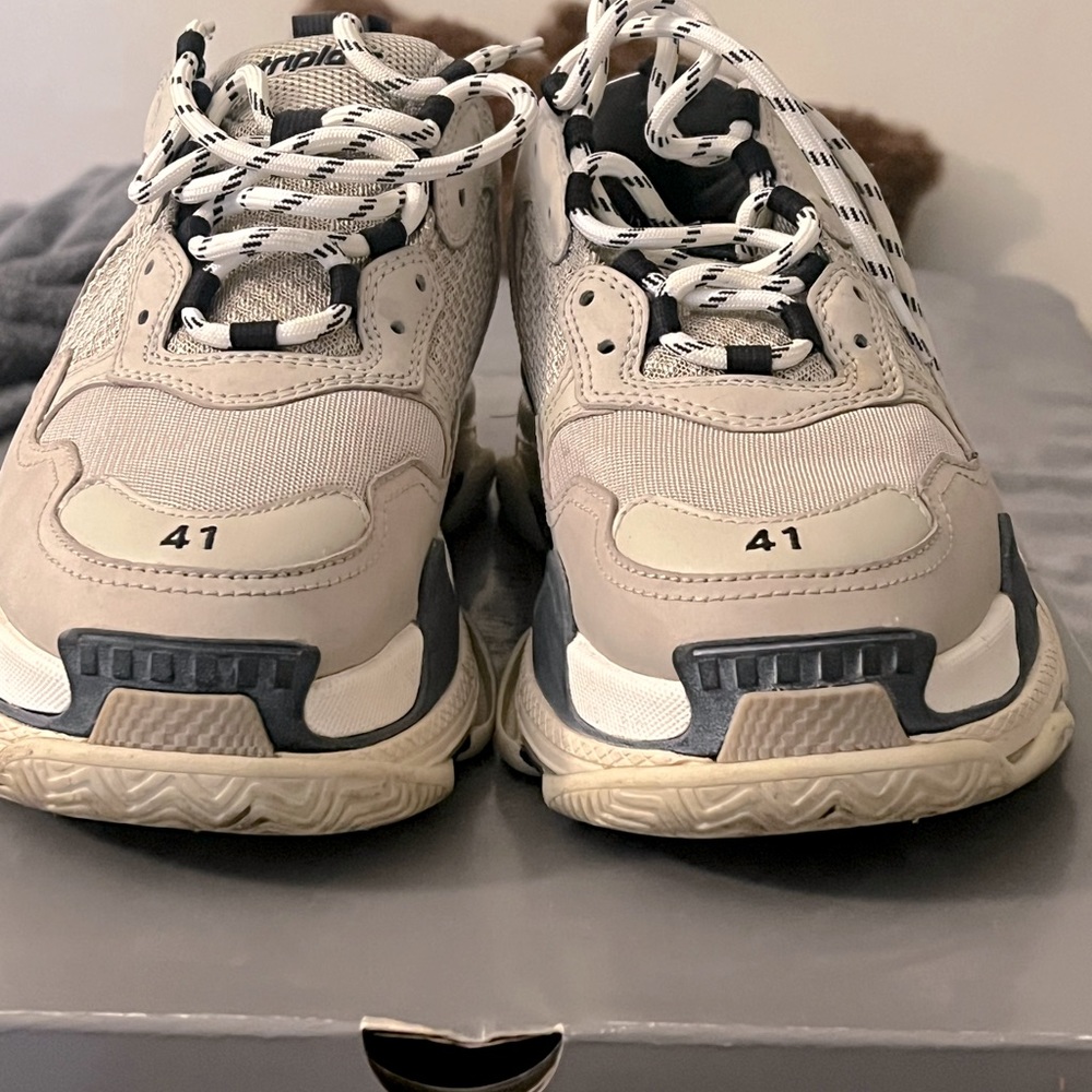 Balenciaga triple s